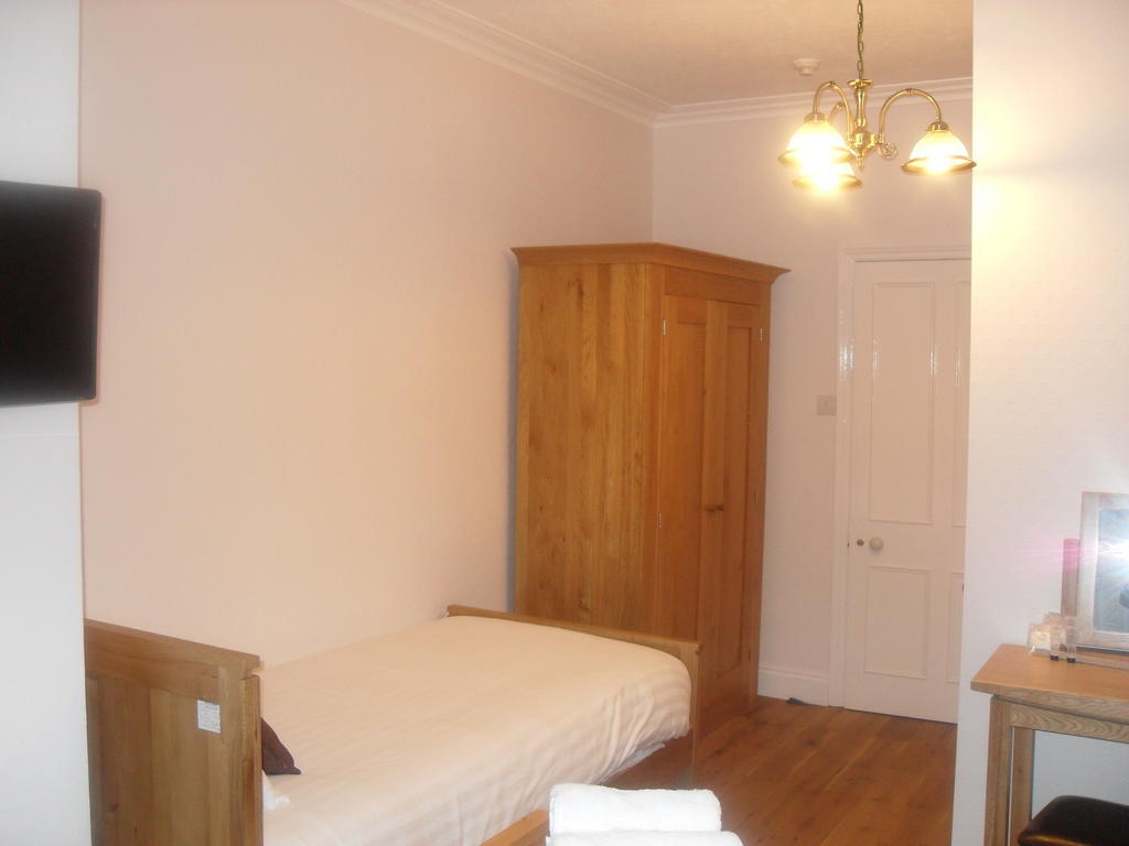 Guest house Albany 3*